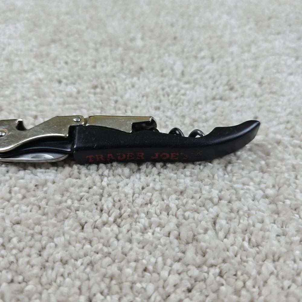 Trader Joe's Wine Opener Black‎ Waiter's Corkscrew Double Hinge Foil Cutter